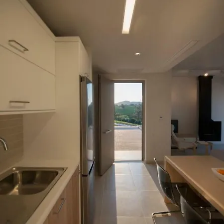 Arismari Villa *